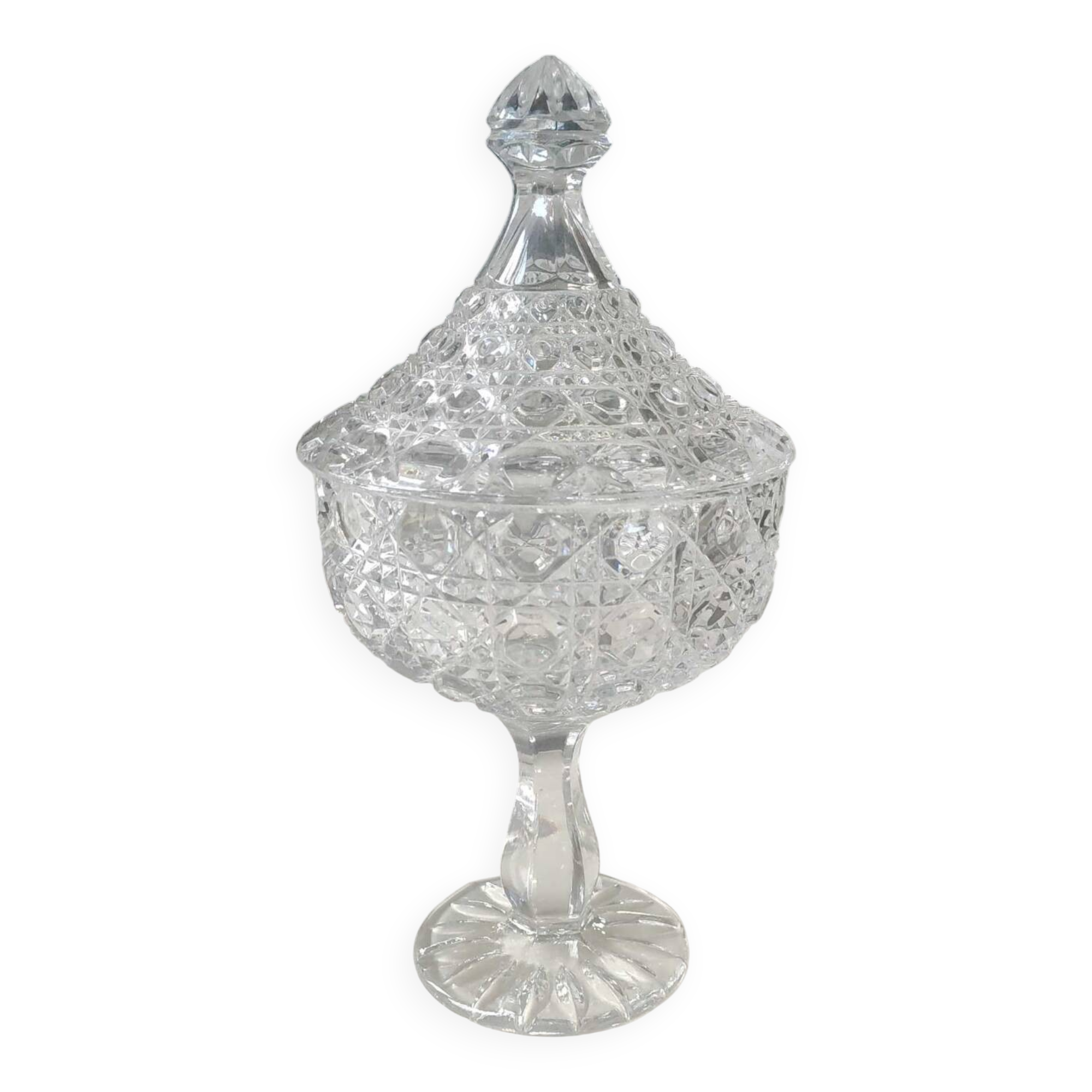 Large lead crystal candy dish/Drageoir. Tritschler Winterhalder. Dome shape, faceted patterns. Dim 30 x 15 cm