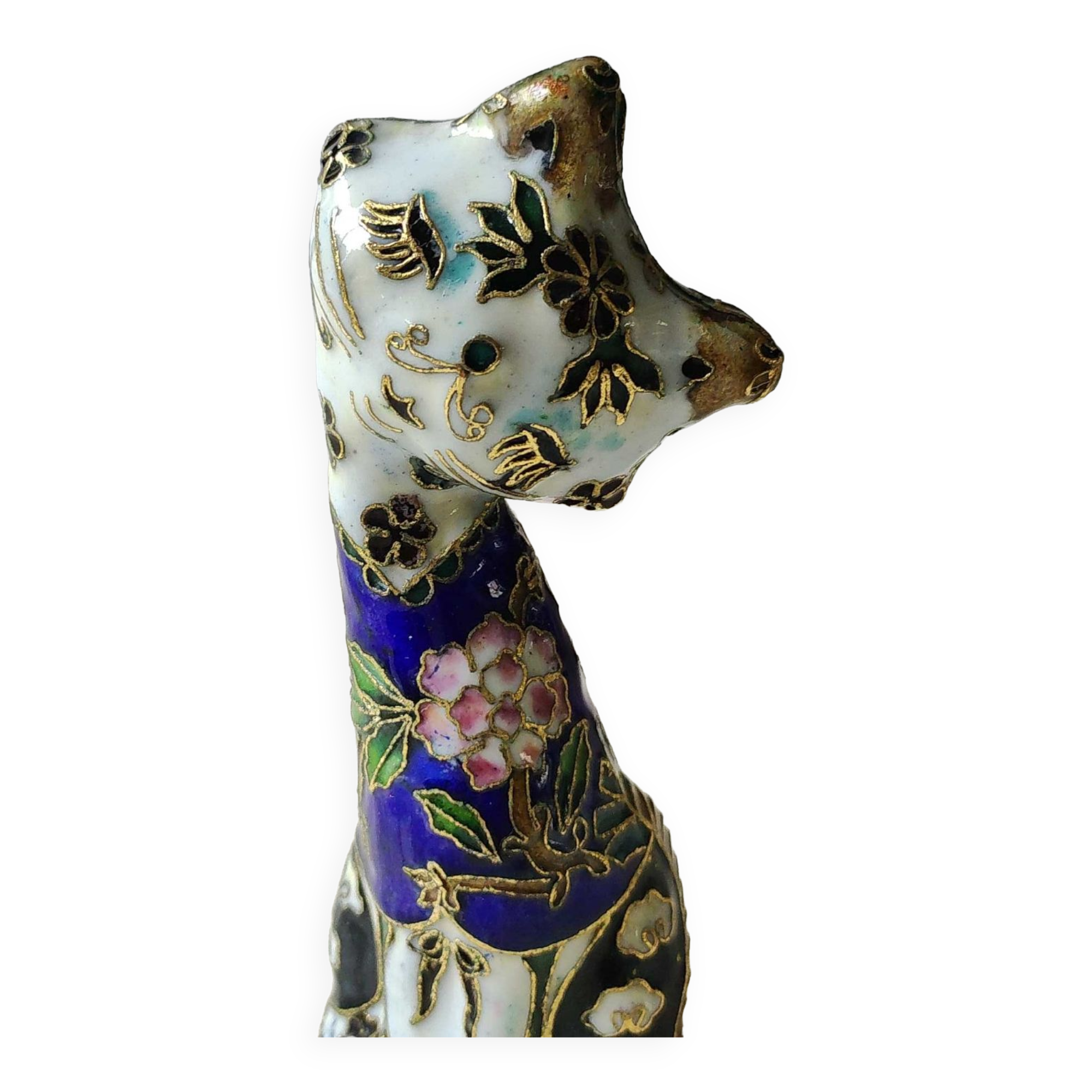 Chinese cat figurine in bronze / brass enamel cloisonné. floral motifs, gold inclusions