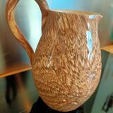 Pitcher in mixed earth of Apt