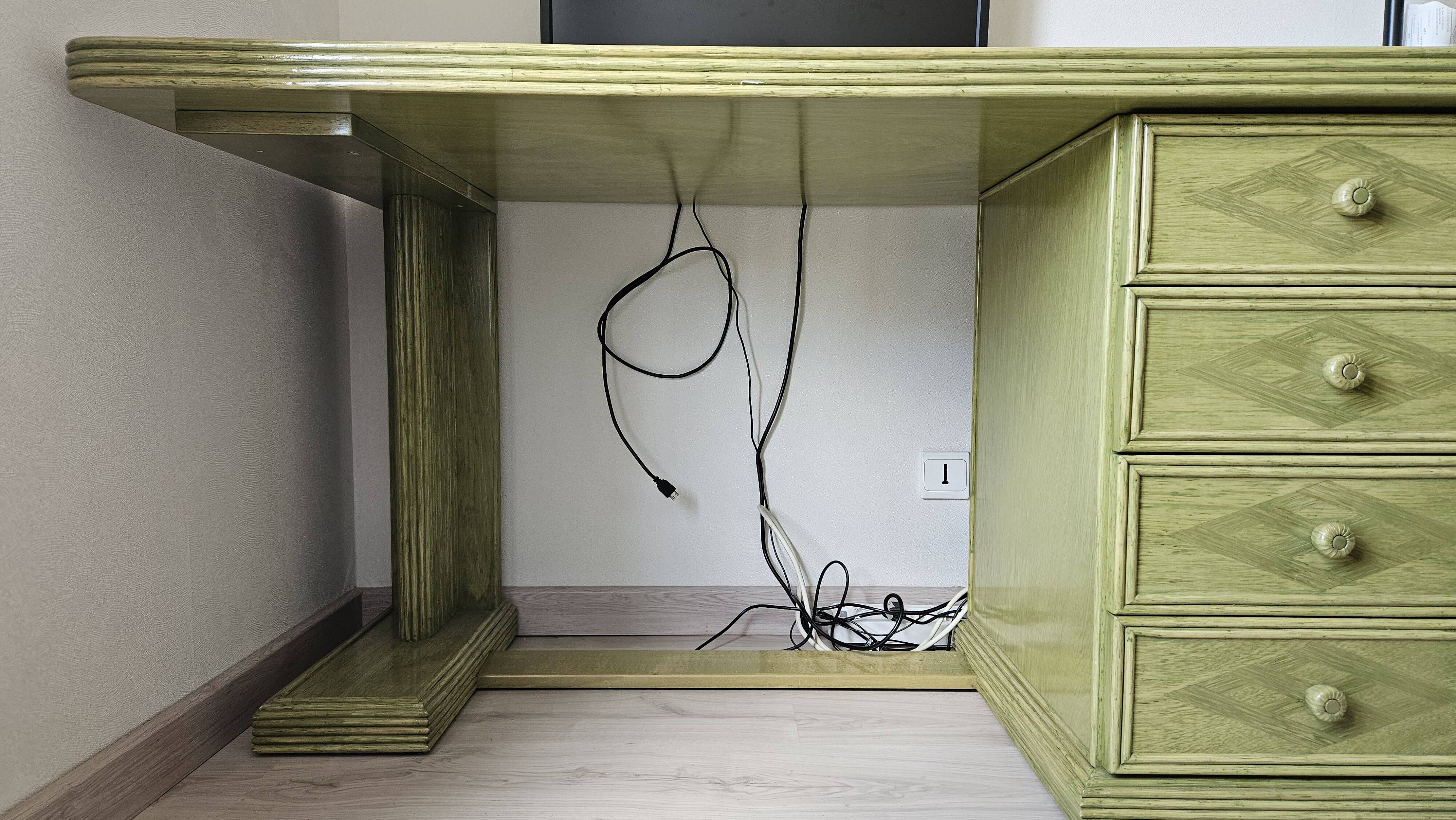 Vintage Maugrion desk in solid wood from the 1980s.