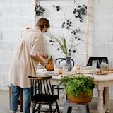 Oval solid wood table "Café Crème" Kumquat