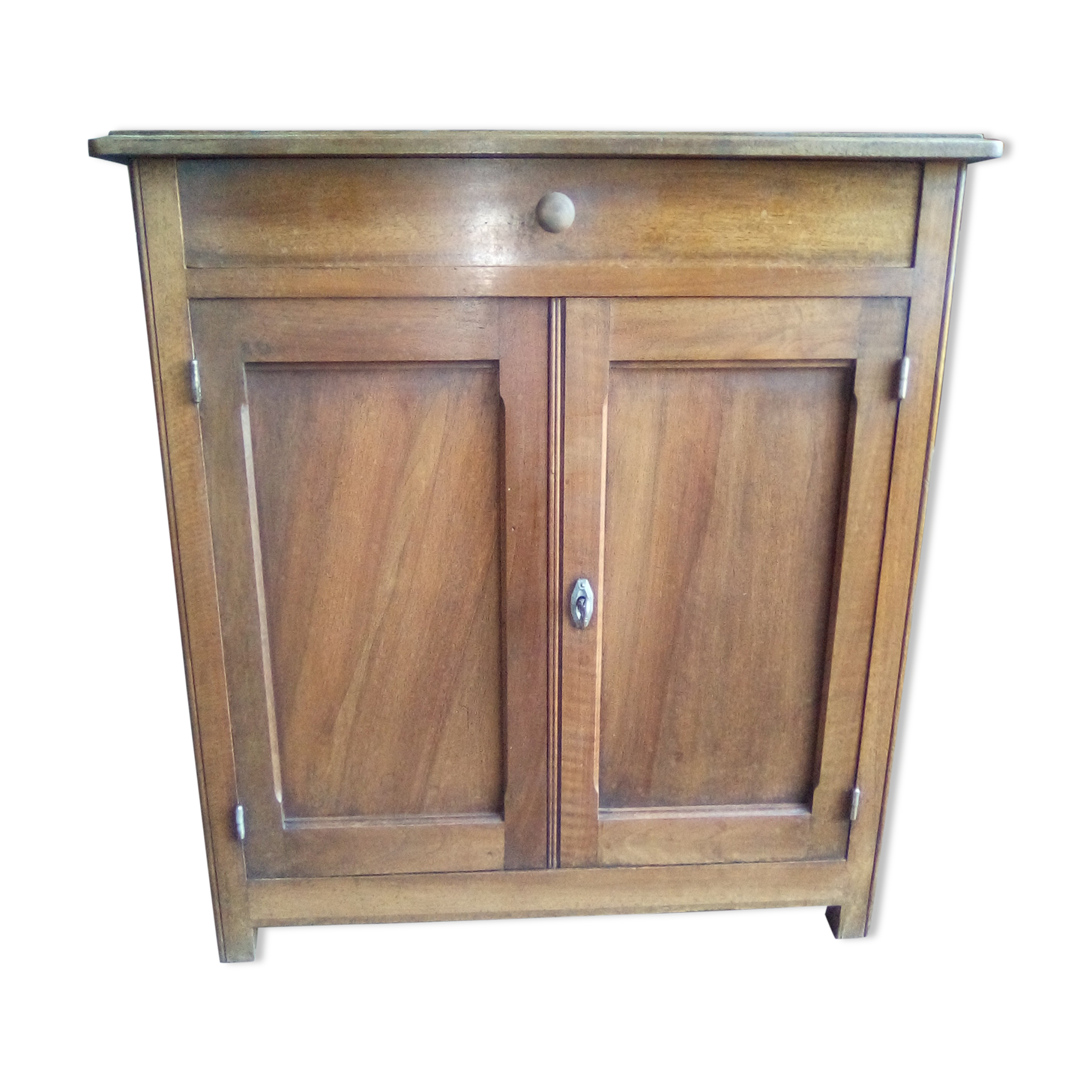 Small buffet or walnut confectioner