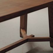 Grande table artisanale en chêne, France, vers 1970