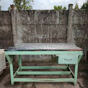 Ancien établi industriel en métal et bois
