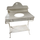 Structure of an old dressing table