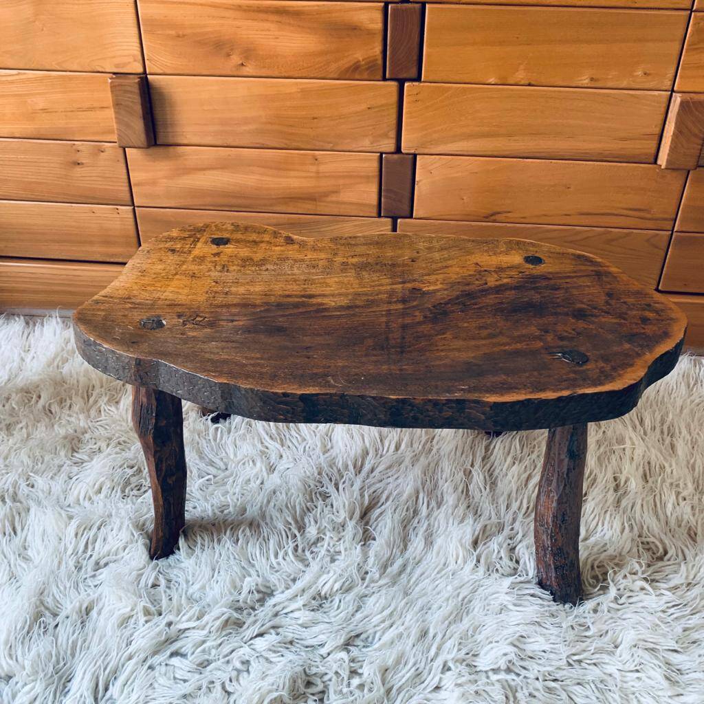 Table basse brutaliste