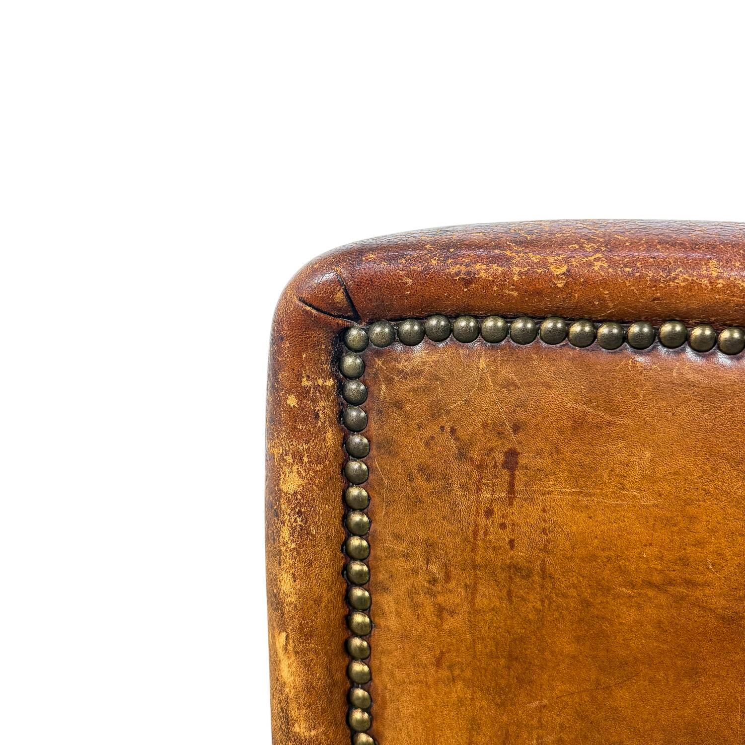 Fauteuil Moustache Français Antique – Fauteuil Club en Cuir Cognac – Début du 20ème siècle