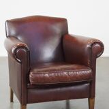 Cleanly finished sheepskin armchair made of sheepskin