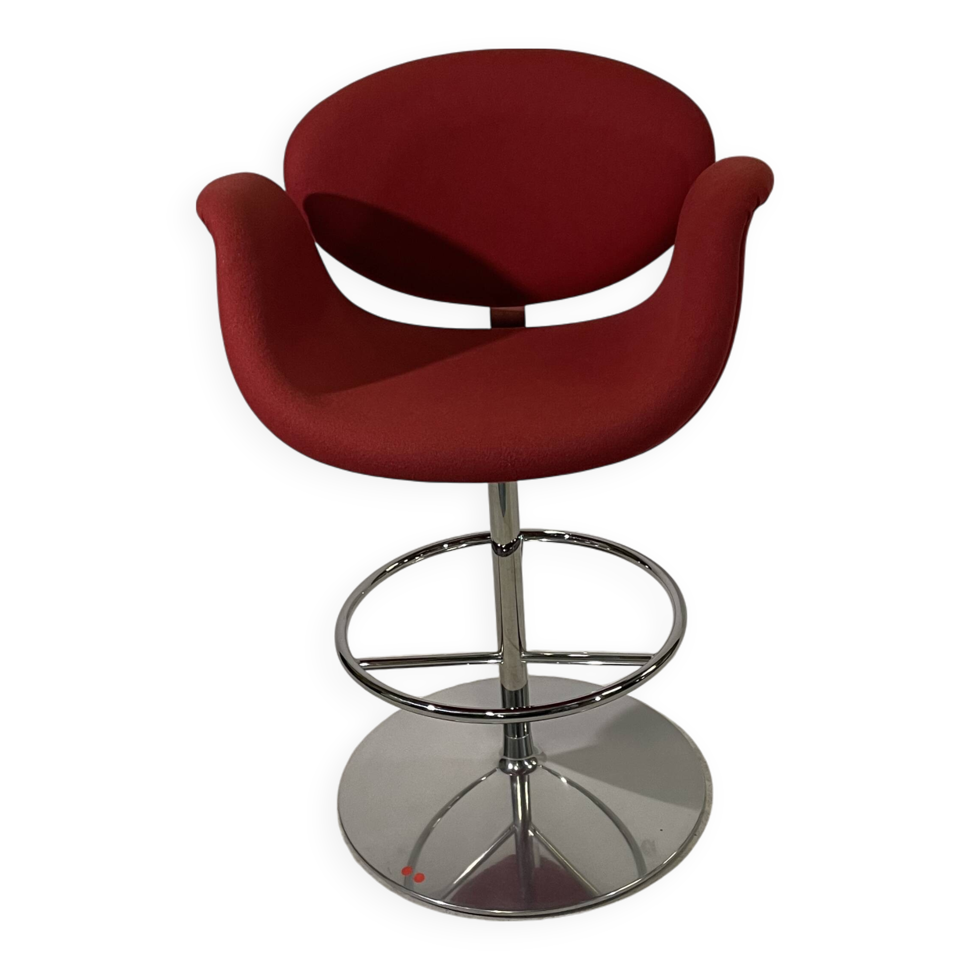 Little tulip stool by Pierre Paulin