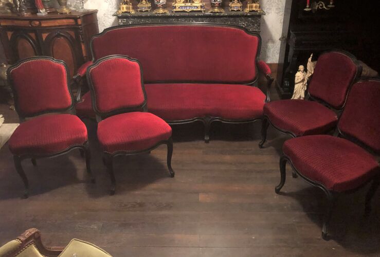 Salon Napoleon III 19 eme canapé 3 places et 4 chaises parfait etat bois noirci tissu rouge