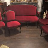 Salon Napoleon III 19 eme canapé 3 places et 4 chaises parfait etat bois noirci tissu rouge