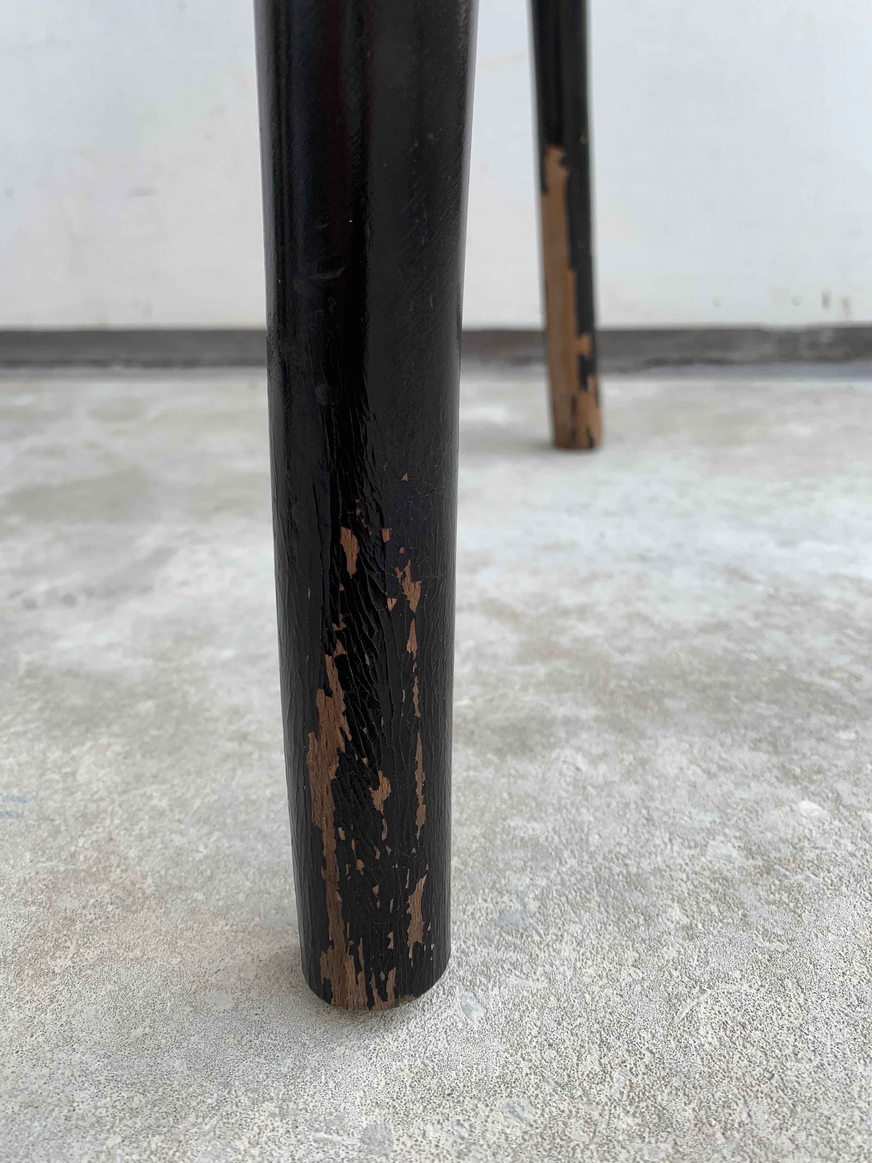 Tuna chair model 1018 in black curved wood and canning 1930