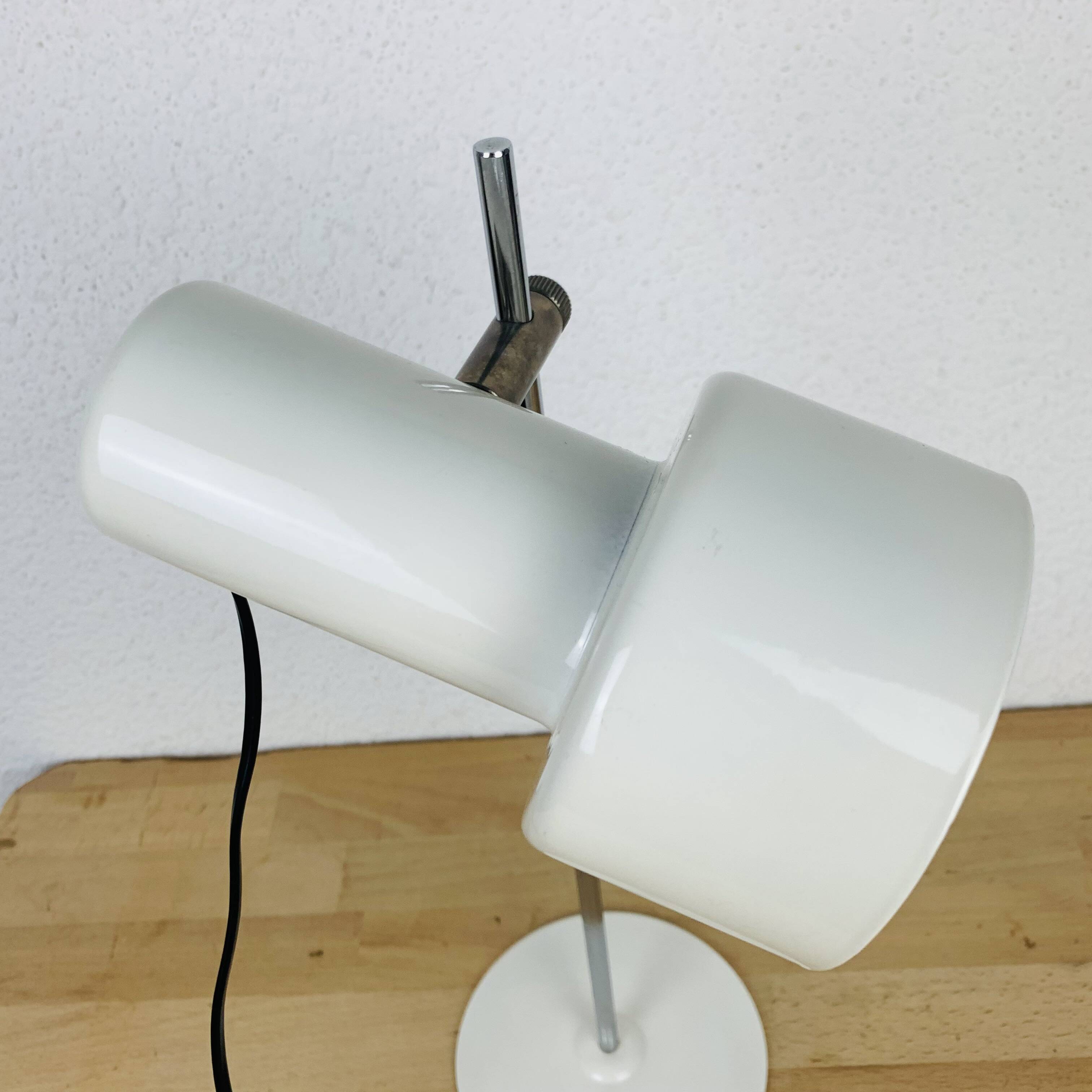 Lampe spot blanche et tige chromée, vintage