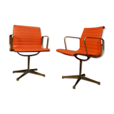 Pair of armchairs by Ray & Charles Eames Herman Miller edition