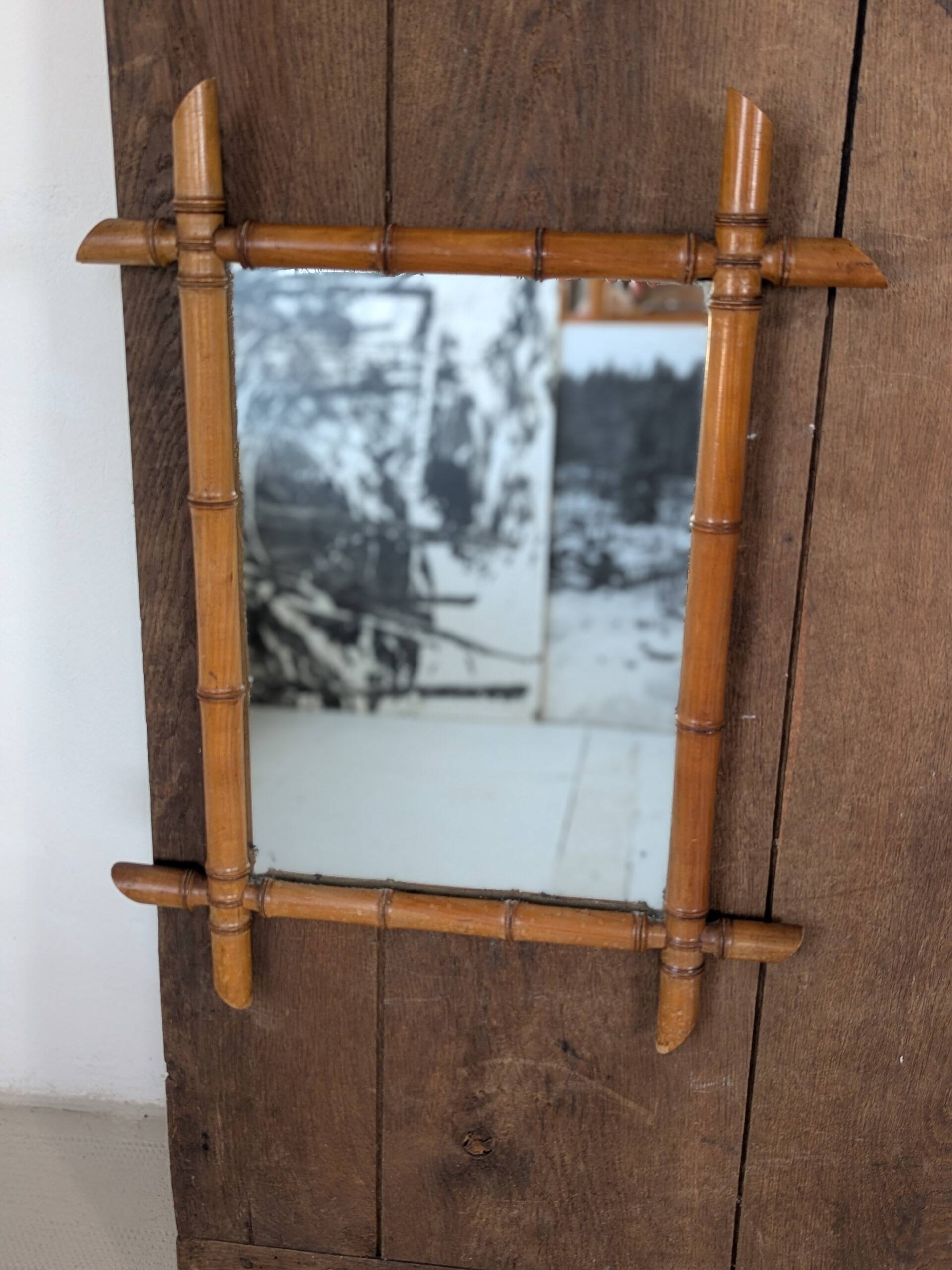 3 bamboo-look mirrors