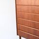 Commode scandinave vintage avec poignées sculptées