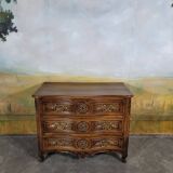 Petiote commode époque Louis XV galbée