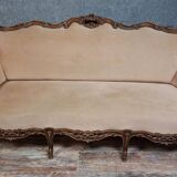 Carved walnut canapé – Louis XV style – 20th century