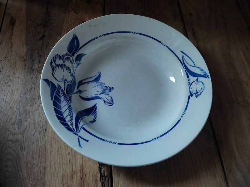 Dish Hollow porcelain blue flower St Amand dp 092285