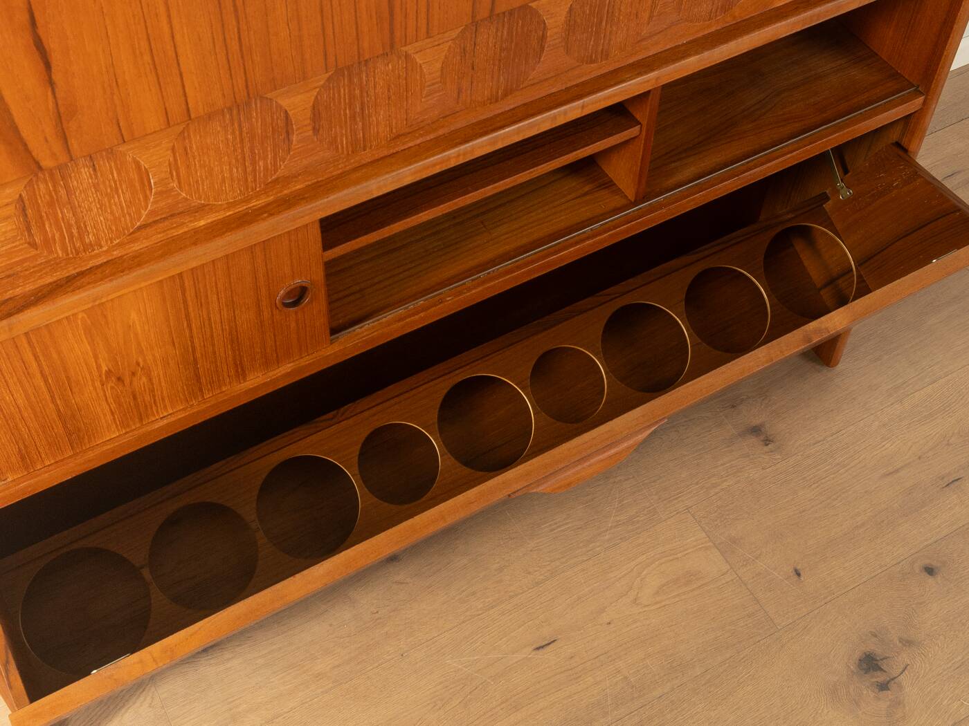 SK661 home bar from the 1960s by Johannes Andersen for J Skaaning & Søn