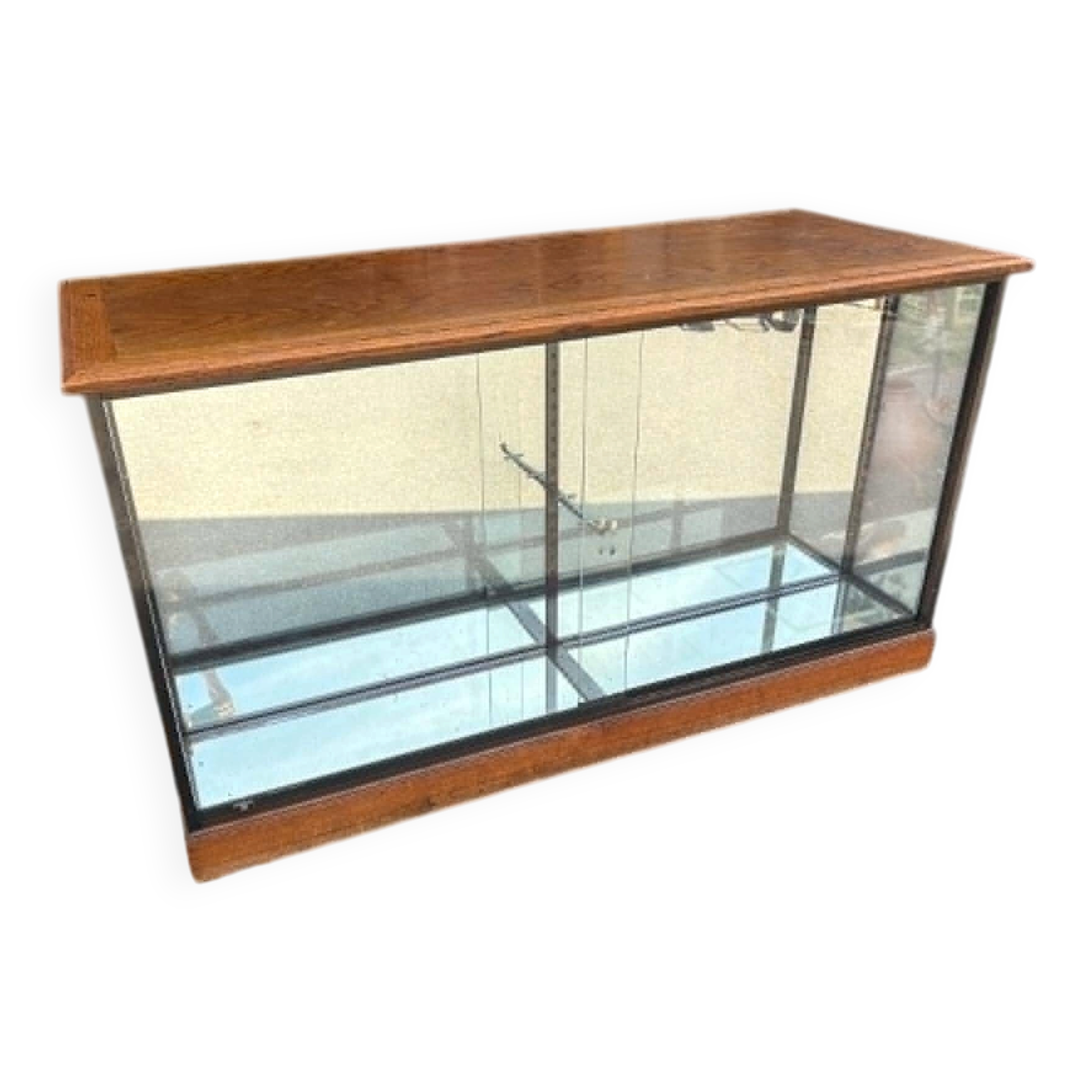 Commercial bank, counter
