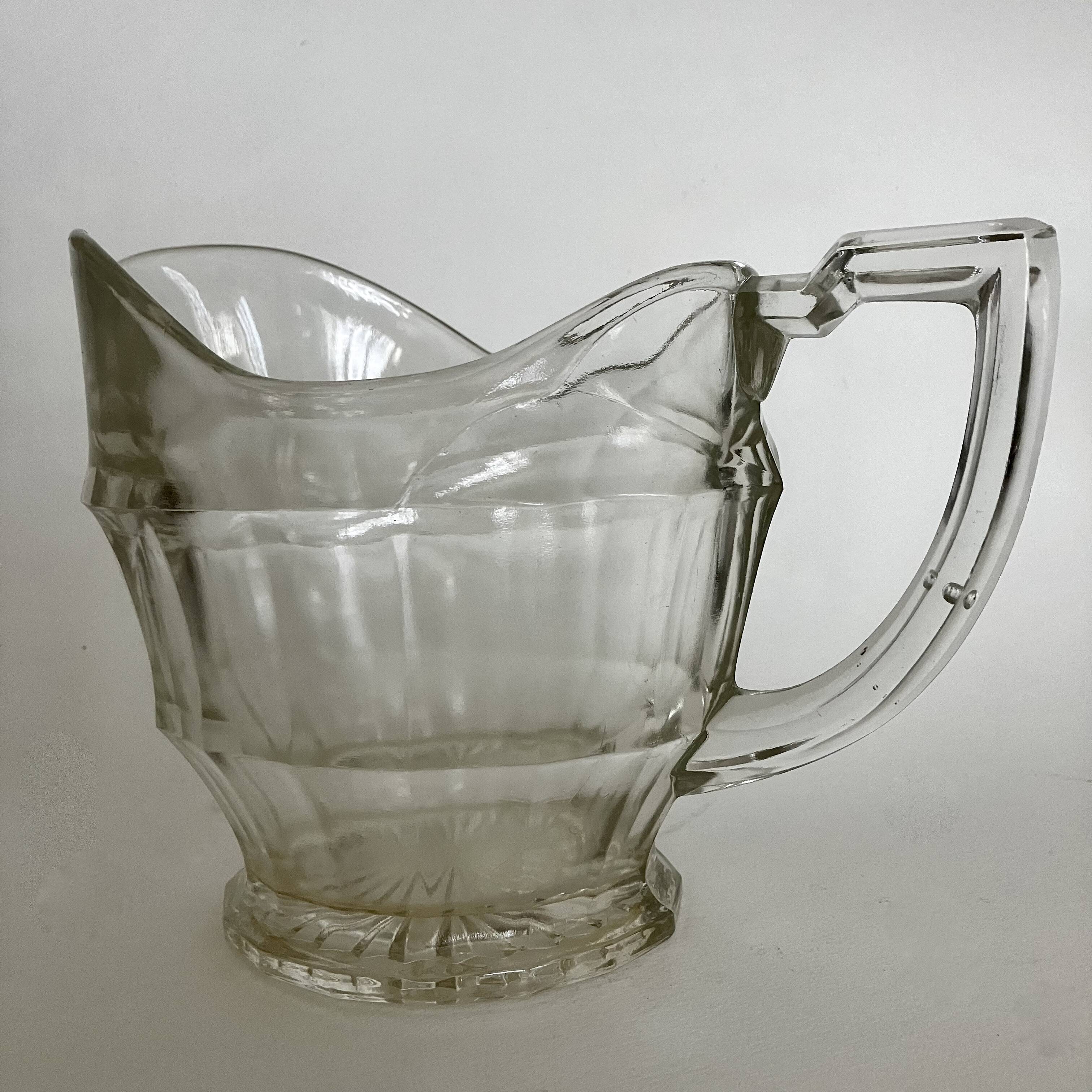 Thick glass carafe