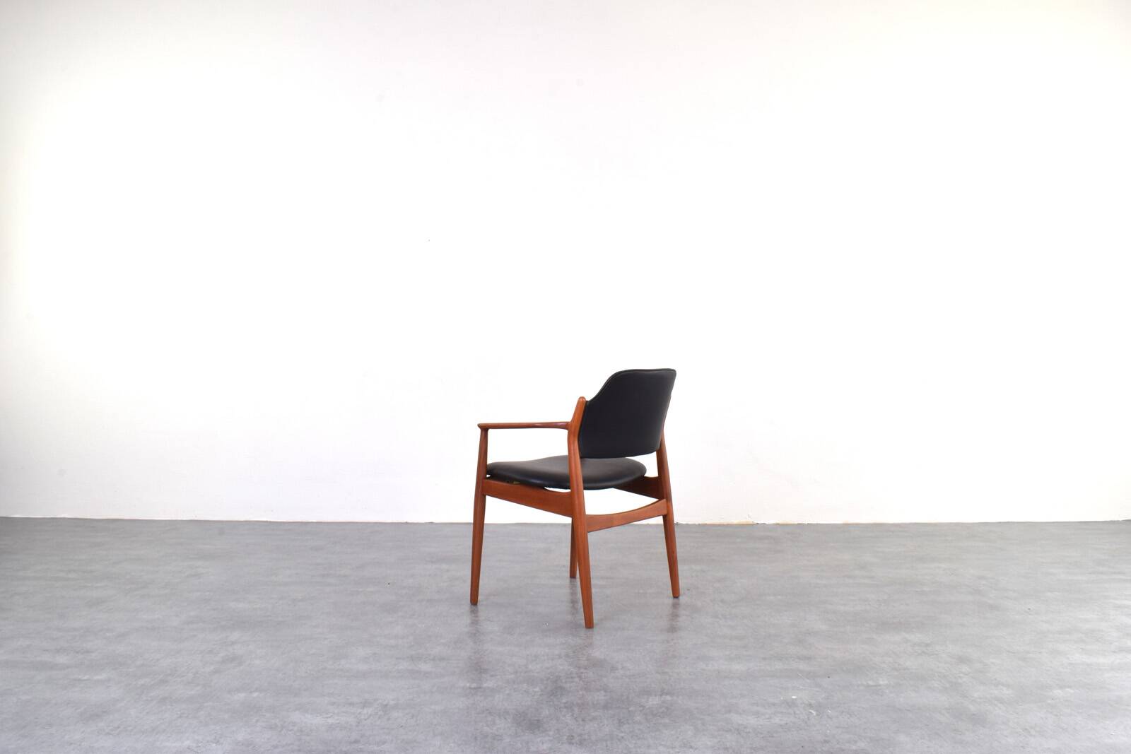 Mid-Century Danish Teak Chairs Model 62a by Arne Vodder for Sibast, 1960s.