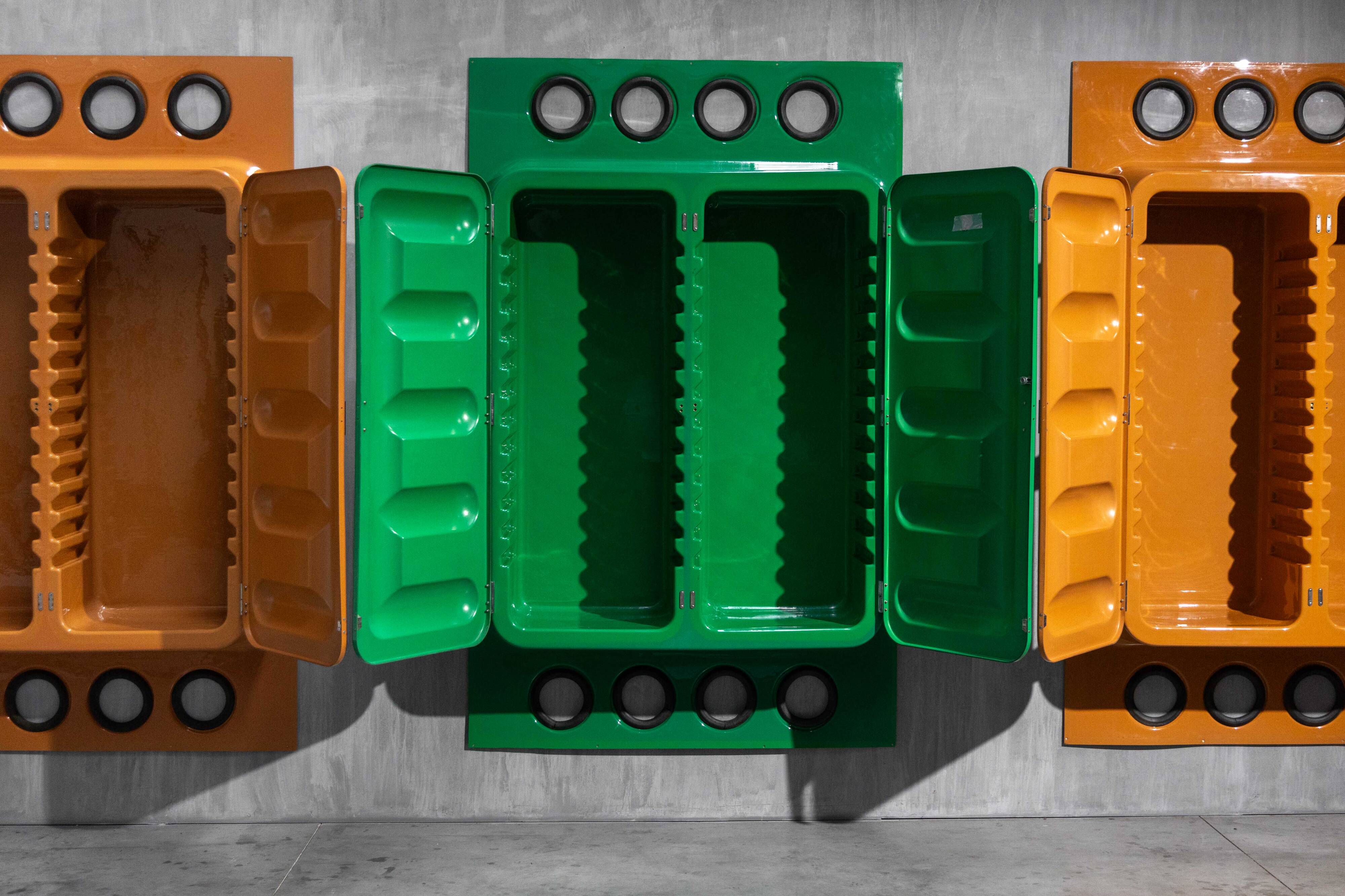 Edition Somop Wardrobe in Orange Molded Plastic, France, 1970s