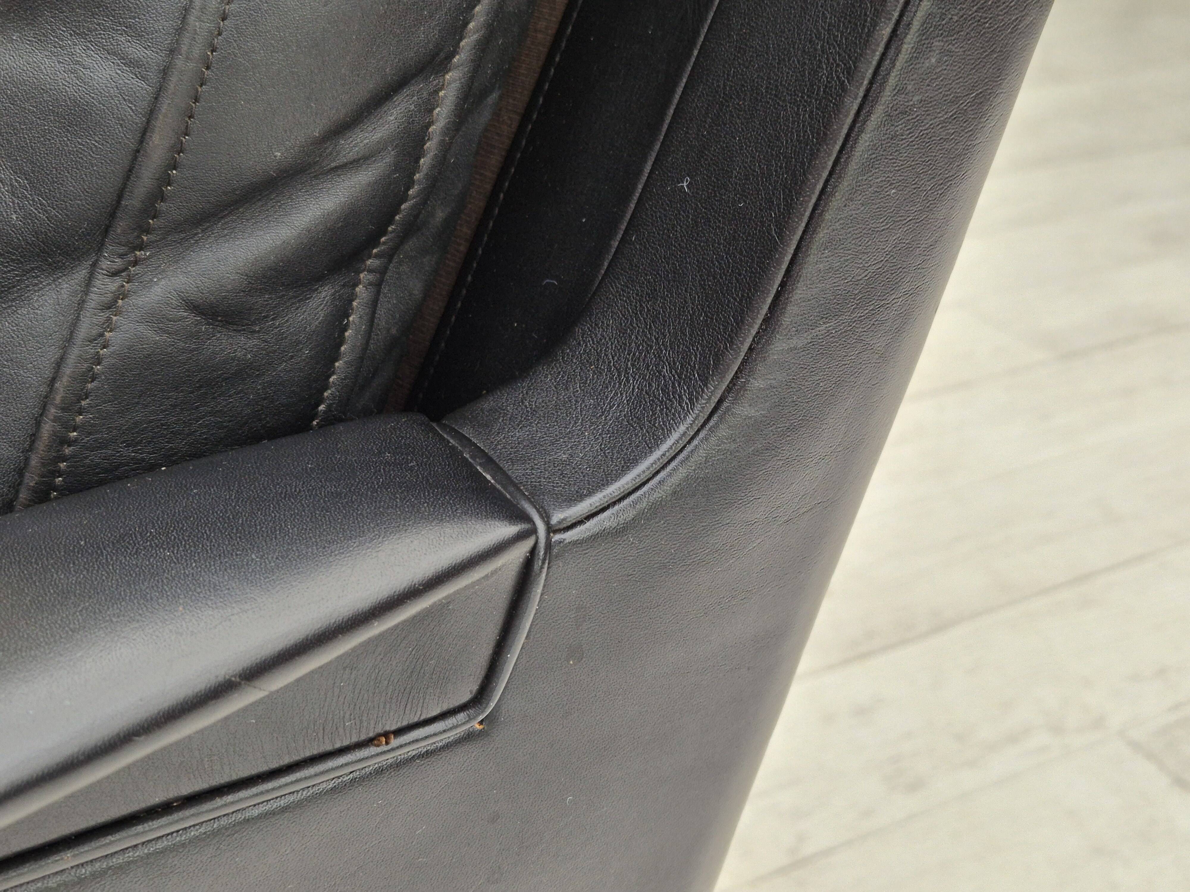 Années 1960, design danois de Kurt Østervig, chaise longue modèle 55, cuir, palissandre, originale.