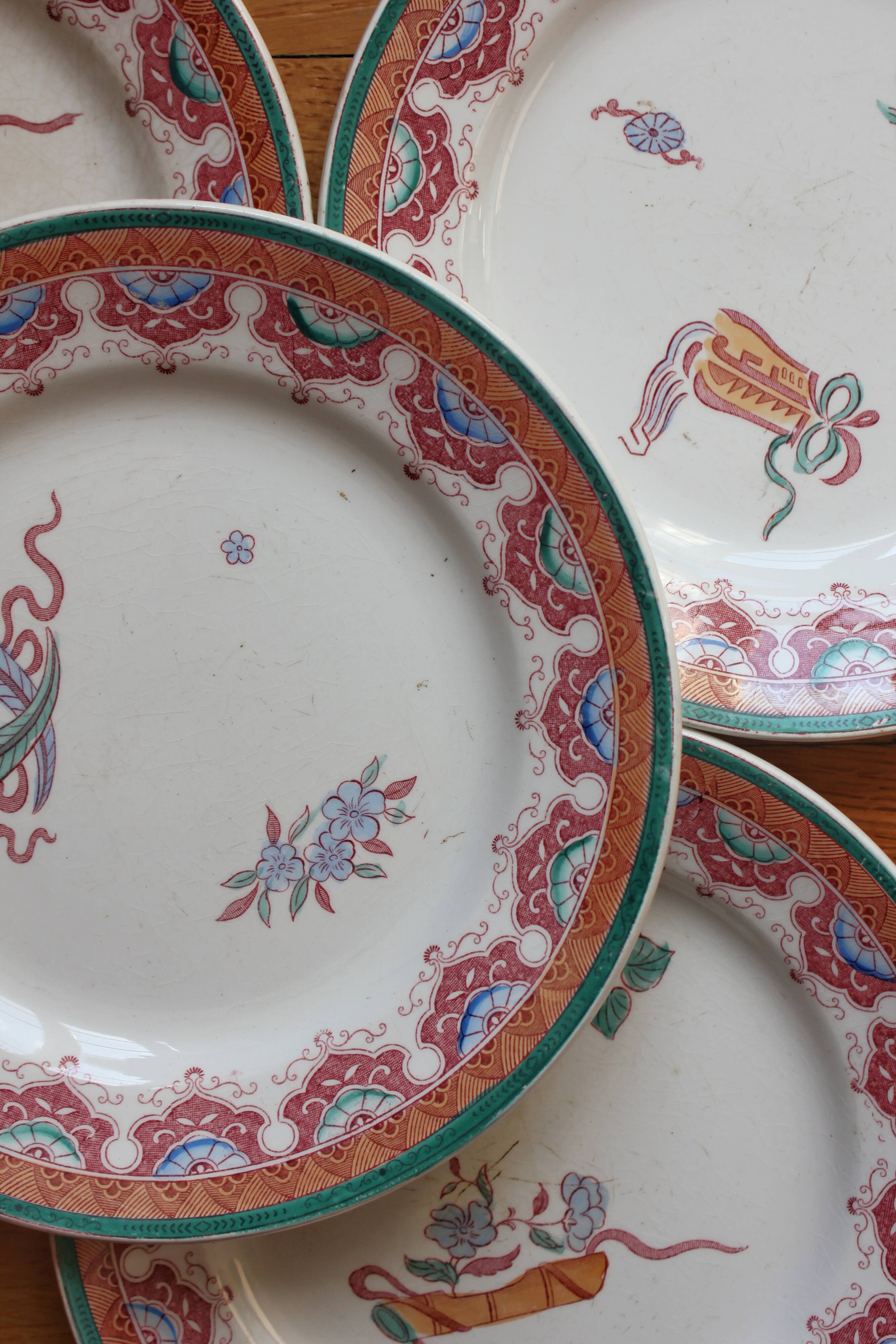 4 polychrome ironstone dessert plates, "Chinese" model, U&C Sarreguemines