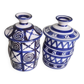 Pots à café et thé en céramique bleue et blanche signés R.P Robert Picault, Vallauris 1950