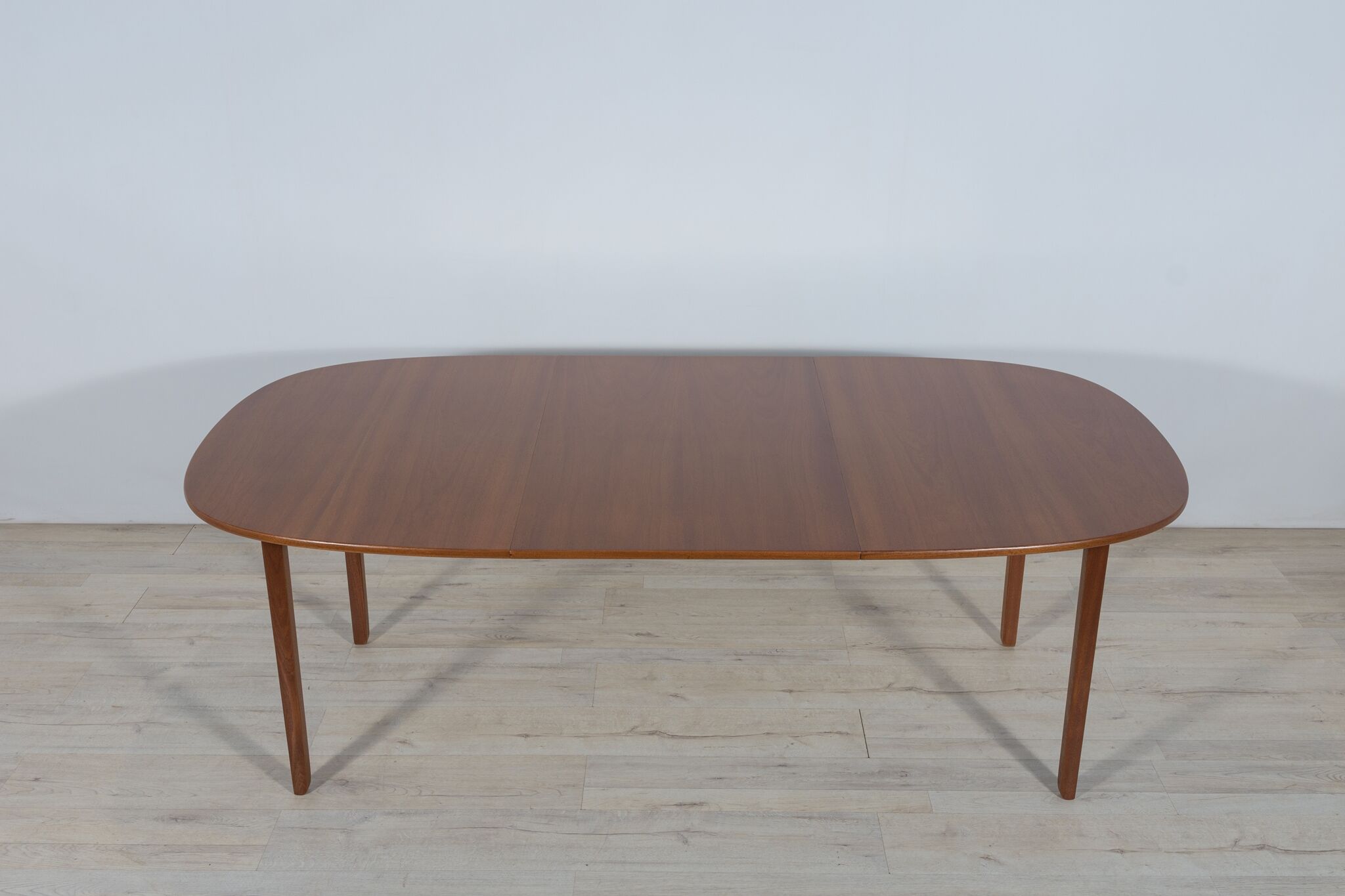 Table à manger danoise par Ole Wanscher pour Poul Jeppesens Møbelfabrik, années 1960