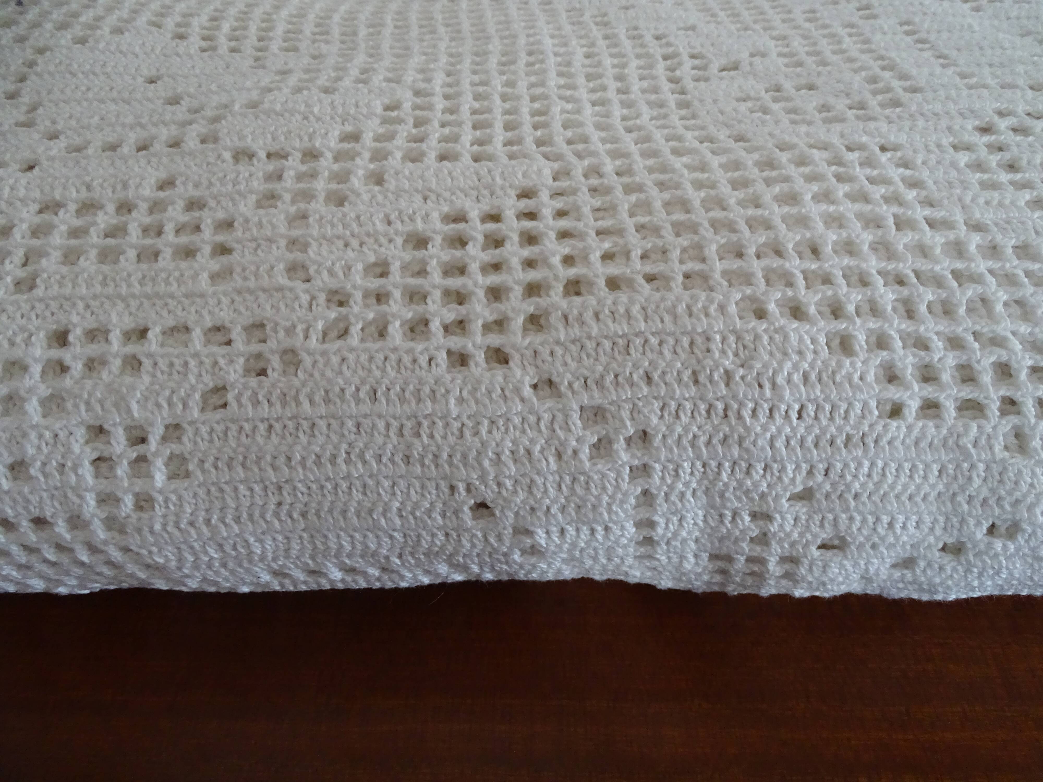 Antique crochet bed cover 240 x 190 cm