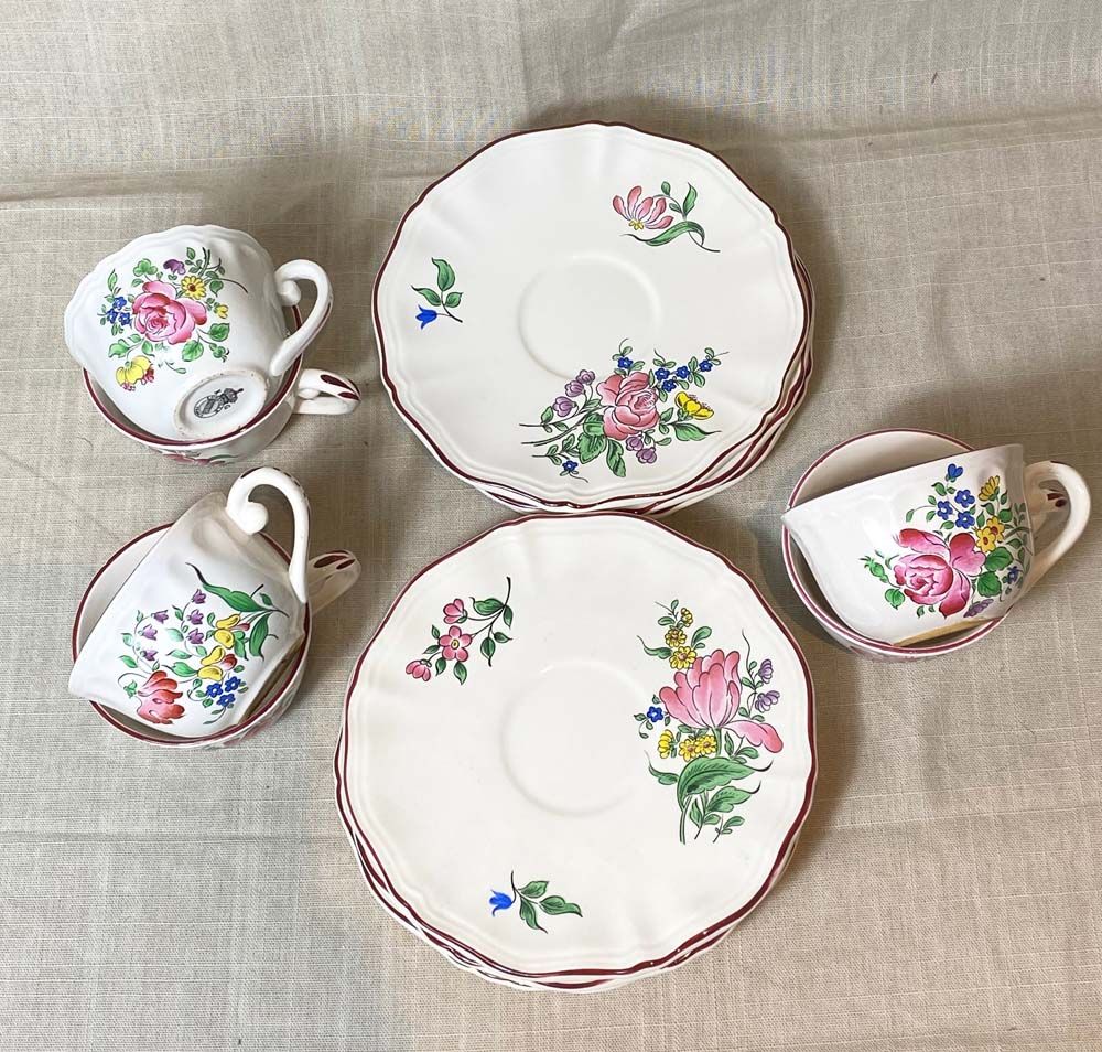 Coffee service, Luneville France. 6 cups 6 under cups