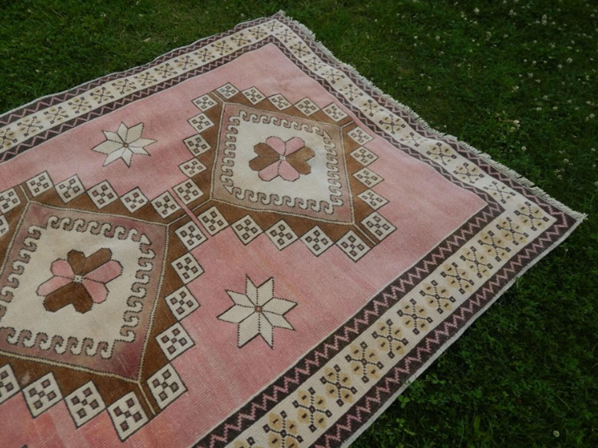 Anatolian oushak kars handwoven ushak area rug (154 x 251 cm)