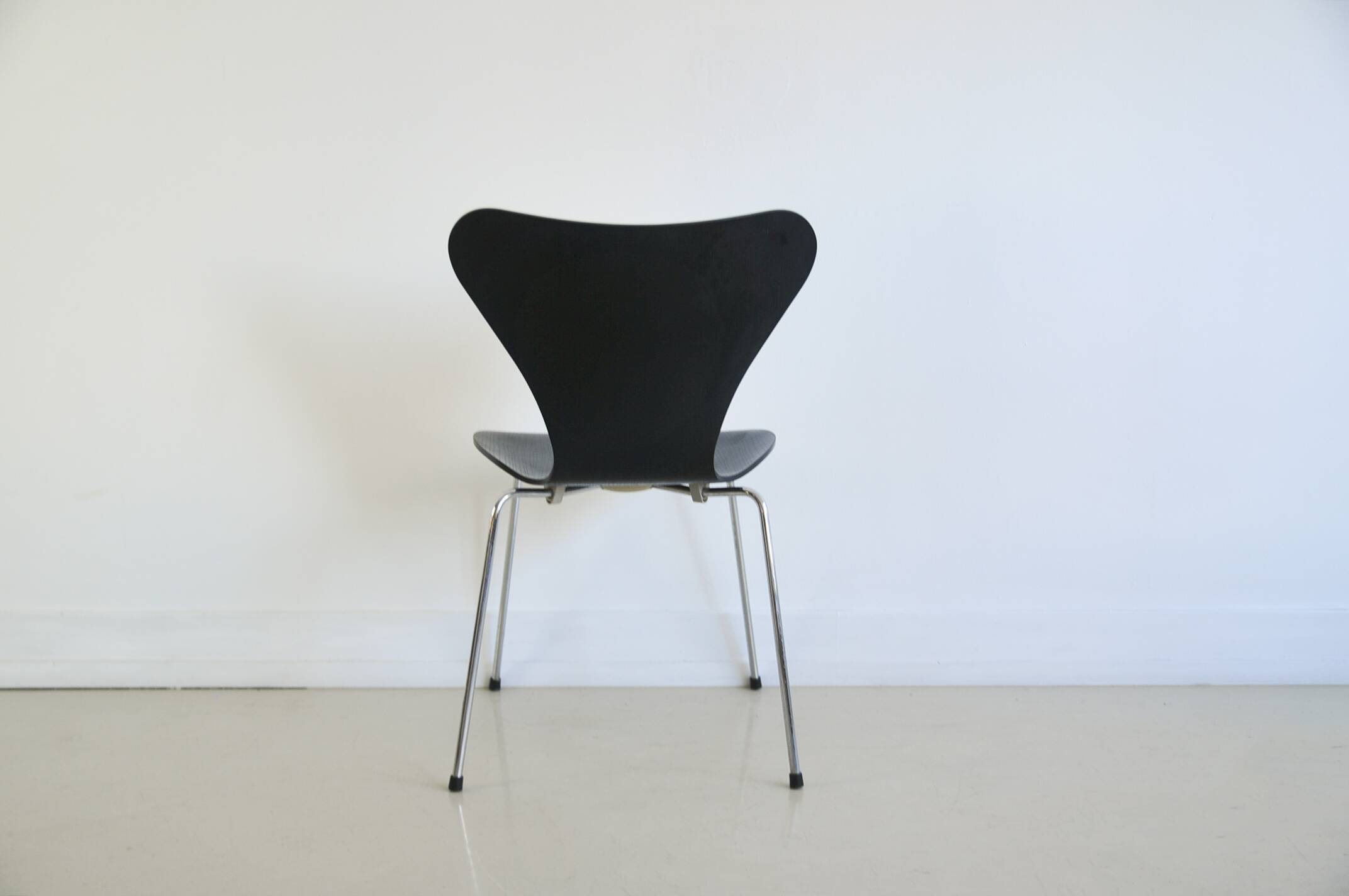 Chaise Black Butterfly d'Arne Jacobsen