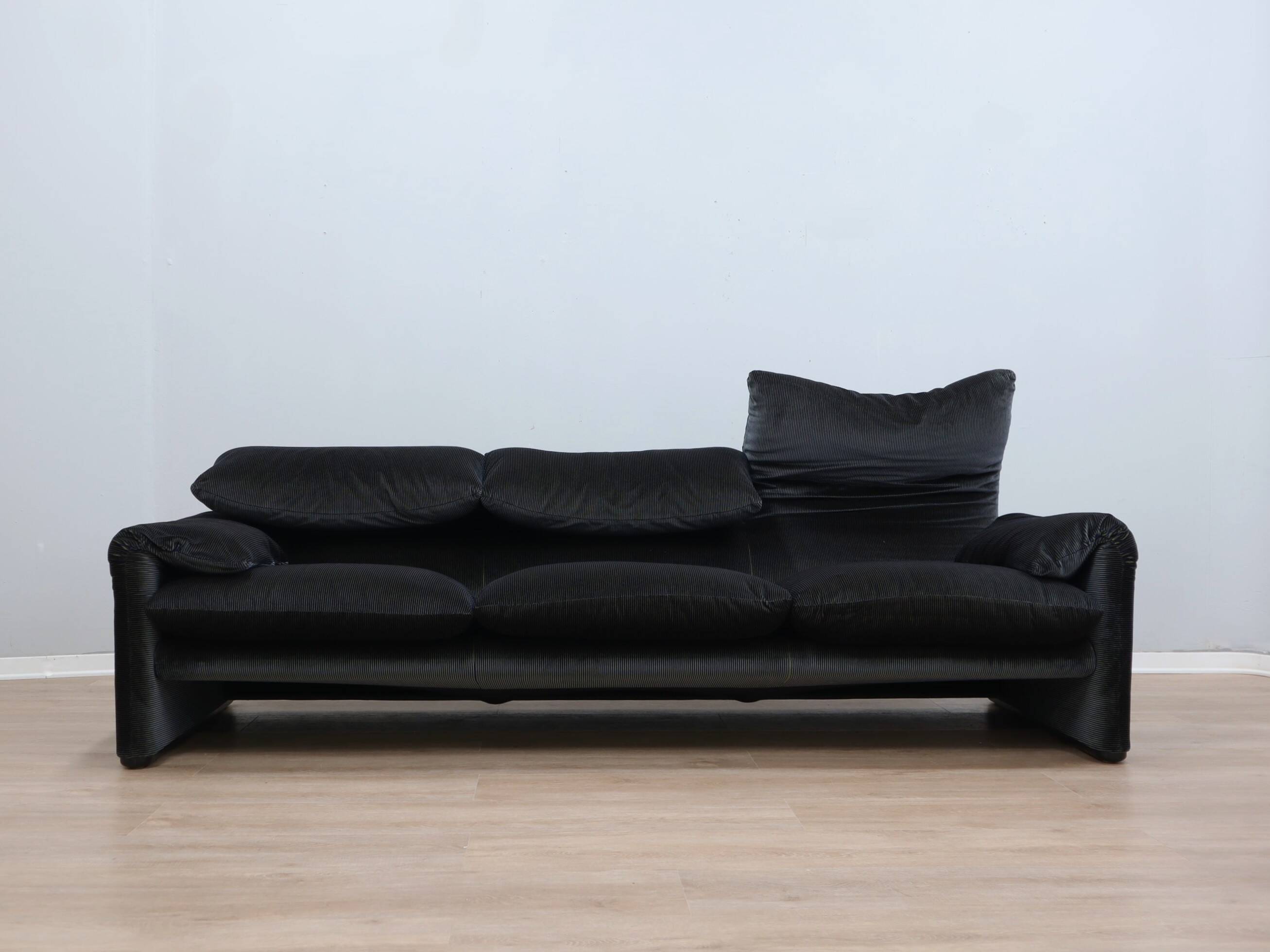 Vintage 1980s blue and green velvet Cassina Maralunga 3-Seater sofa