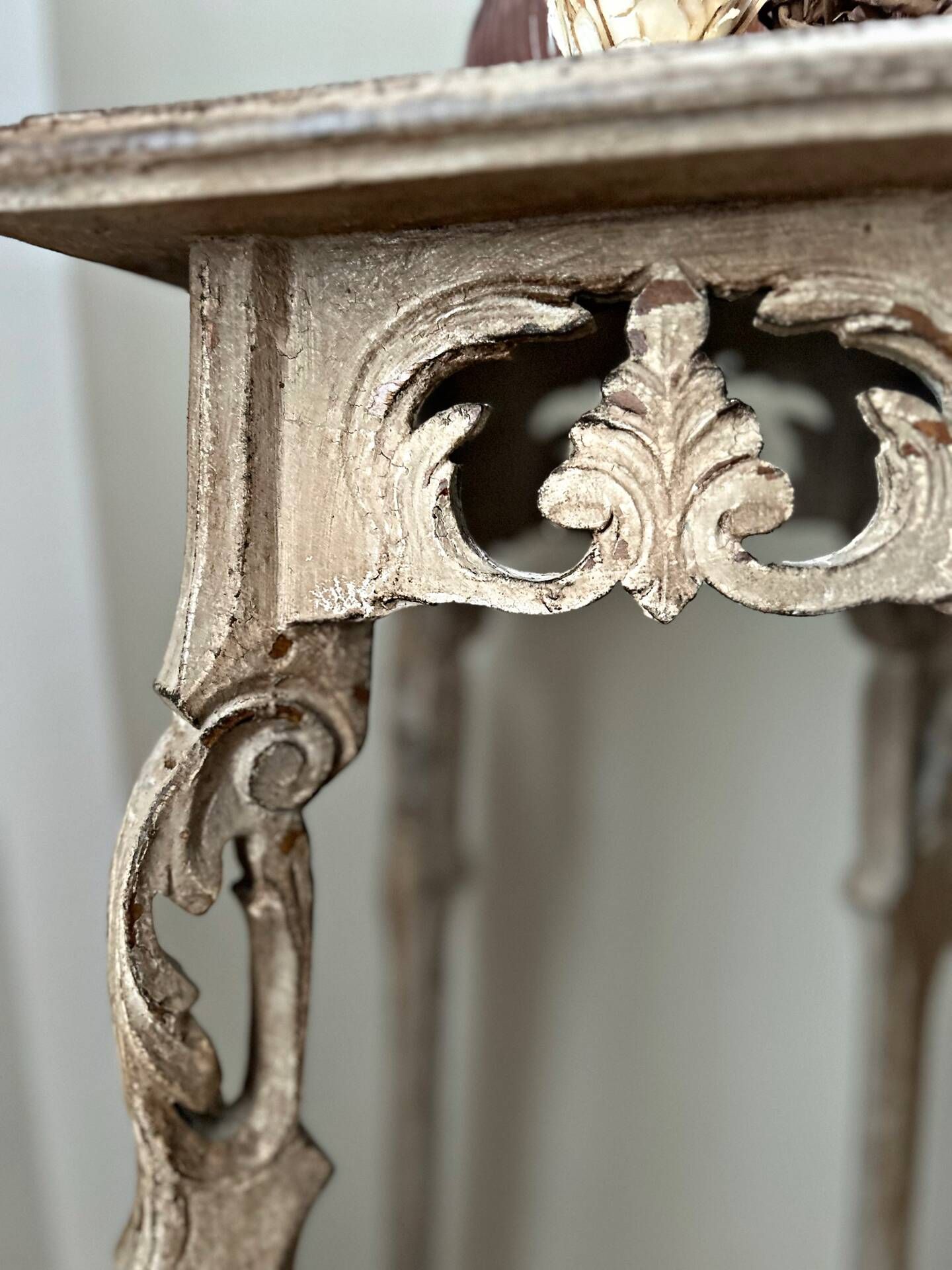 Sellette ancienne patinée – Style Art déco – Charme et authenticité