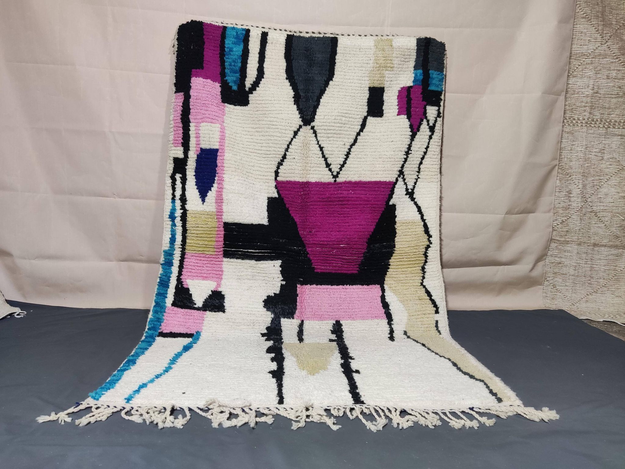 Berber rug in natural wool 2.5 x 1.5 m