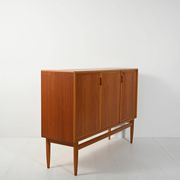 Buffet haut scandinave, années 1950/60, chêne et teck, trois portes