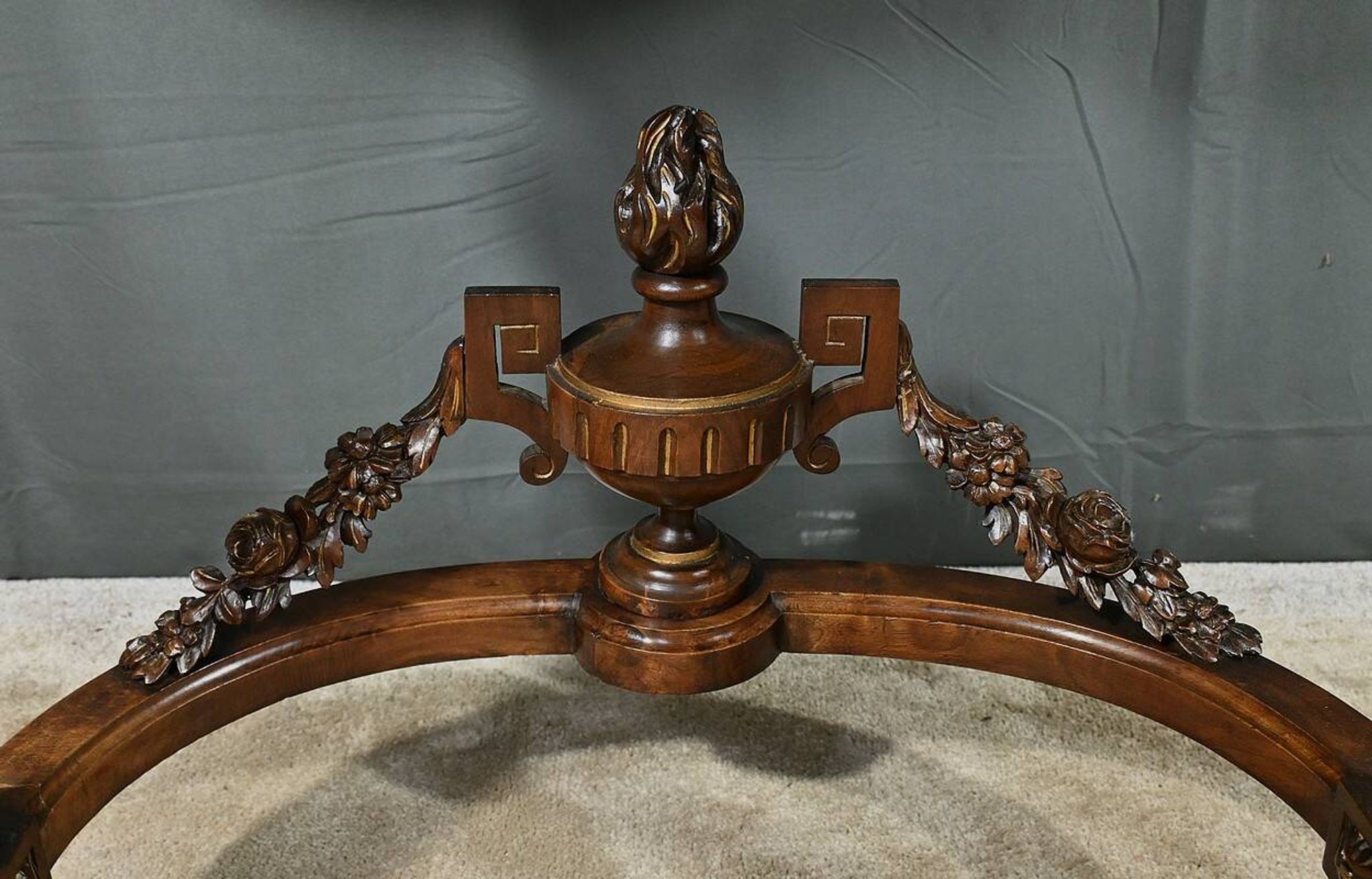 Jardinière Console en Noyer, style Louis XVI – Milieu XIXe