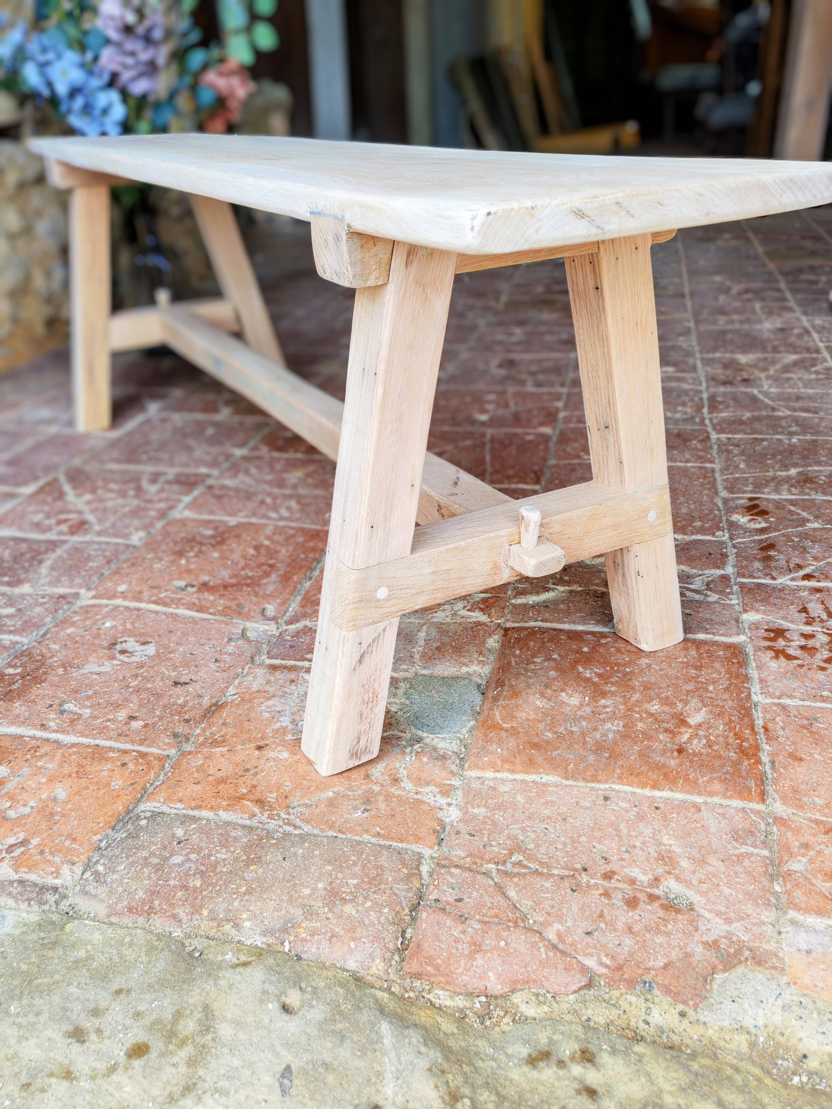 Banc en chêne massif, Rustique,Brut.