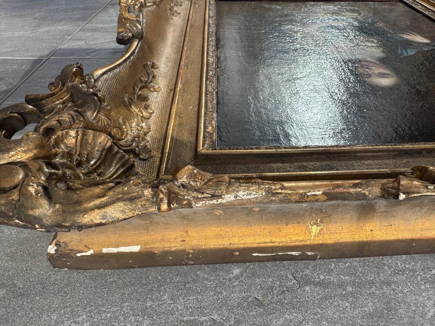 Antique painting, portrait of a gallant woman signed early 18th century