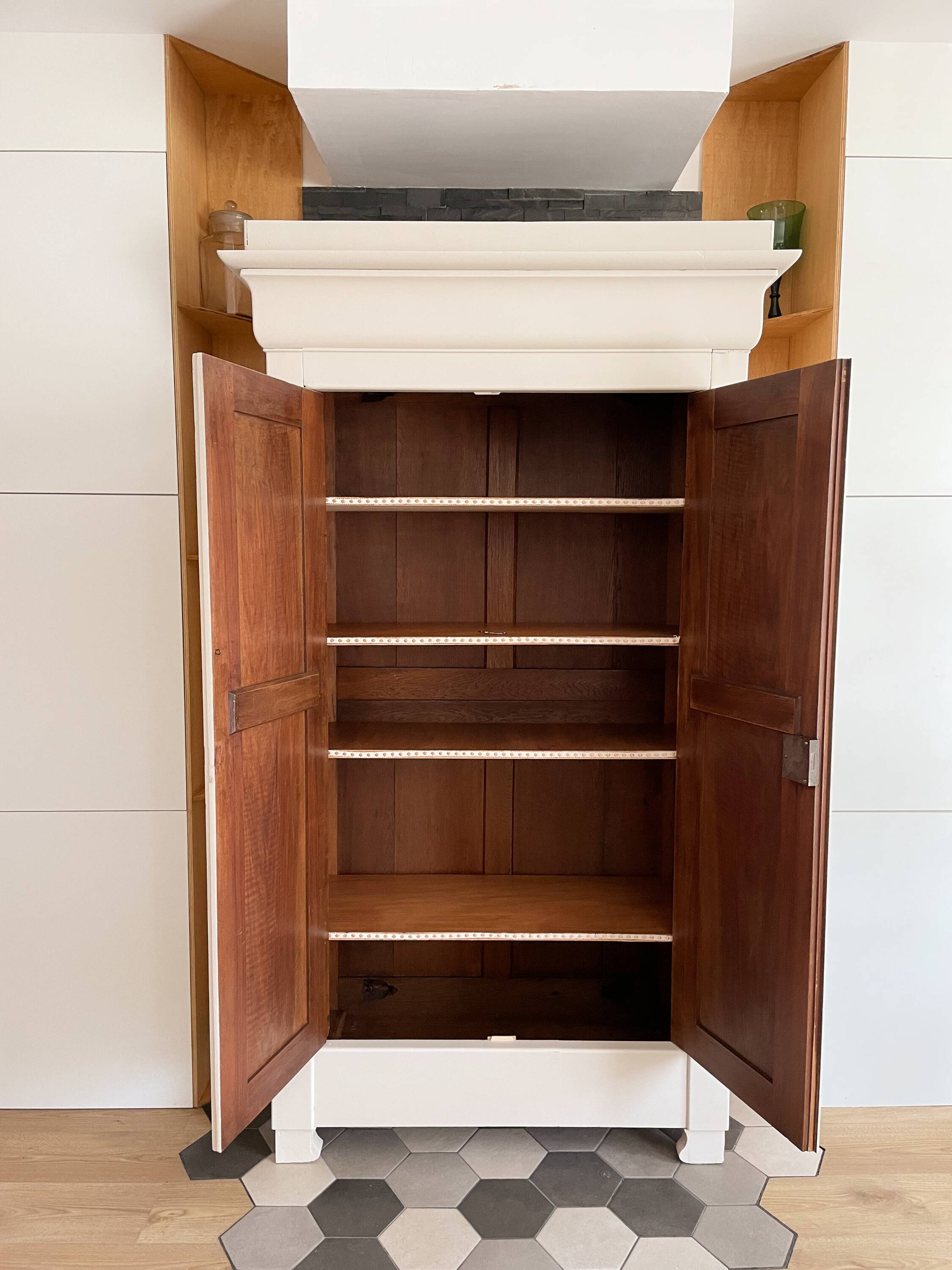 Walnut wardrobe, early 20th century