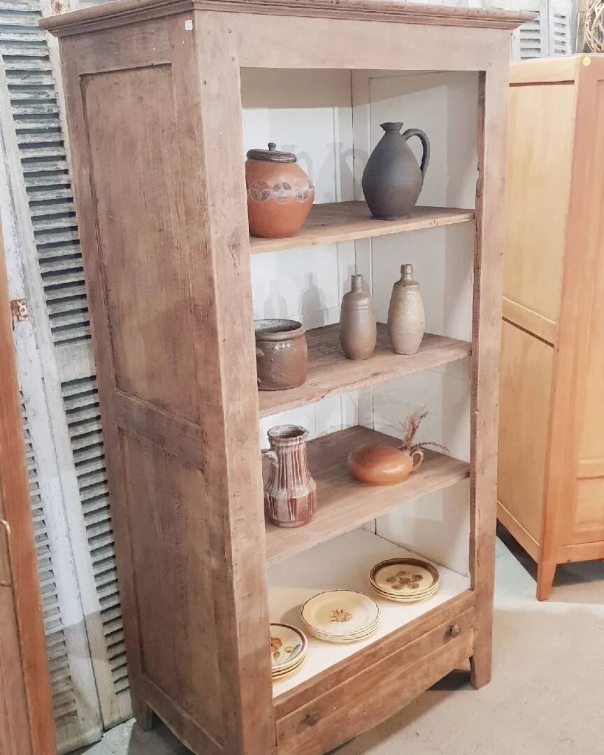 Armoire de rangement
