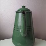 Pichet vintage en émail vert 1960