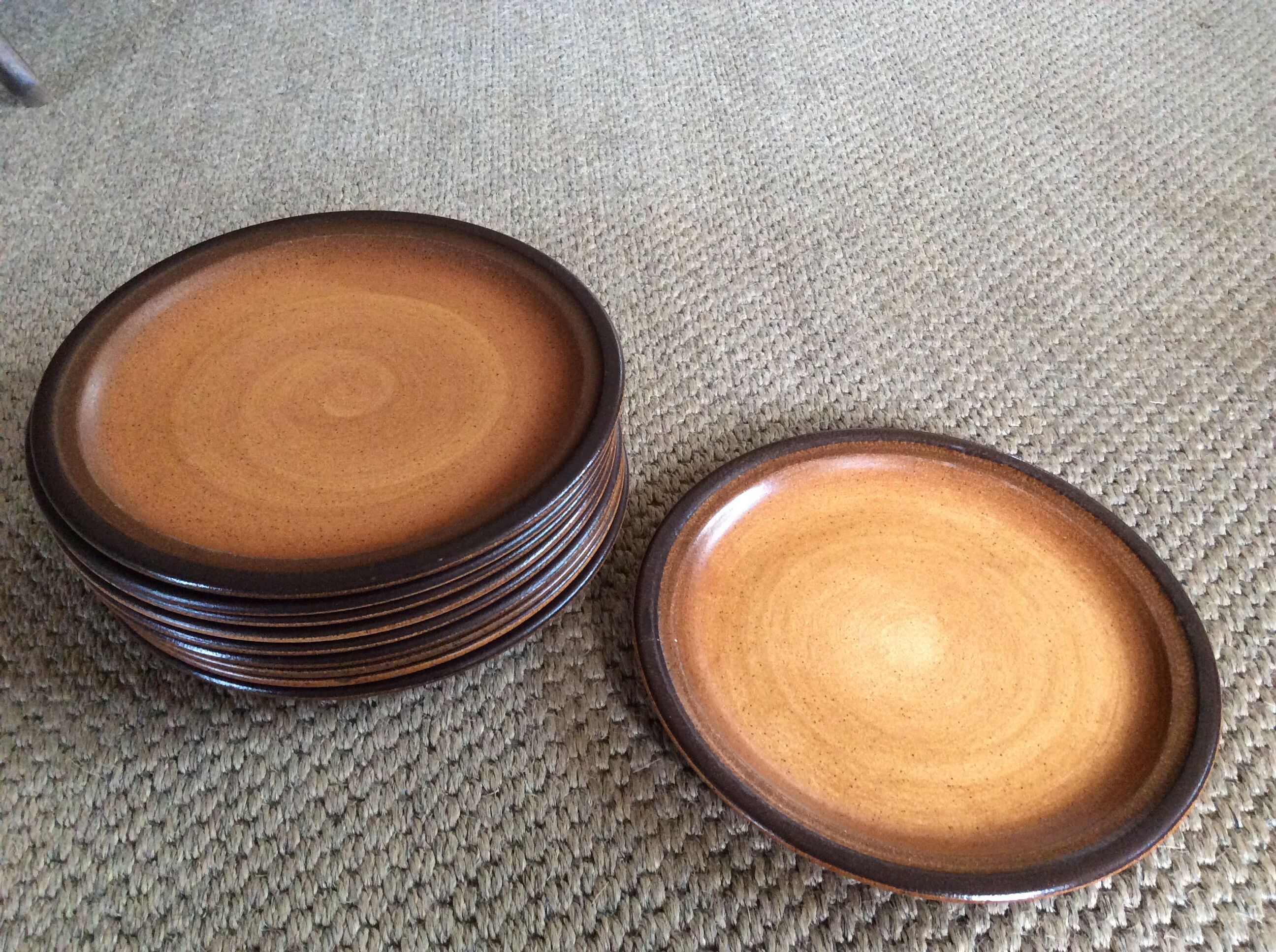 Series of 10 flat sandstone plates