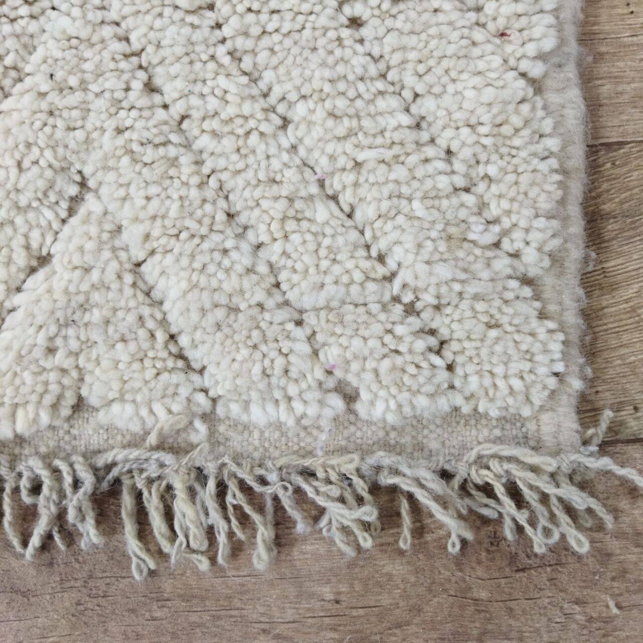Handmade Moroccan Berber rug 155 X 124 CM