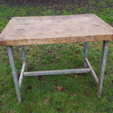 Work table, workshop, log