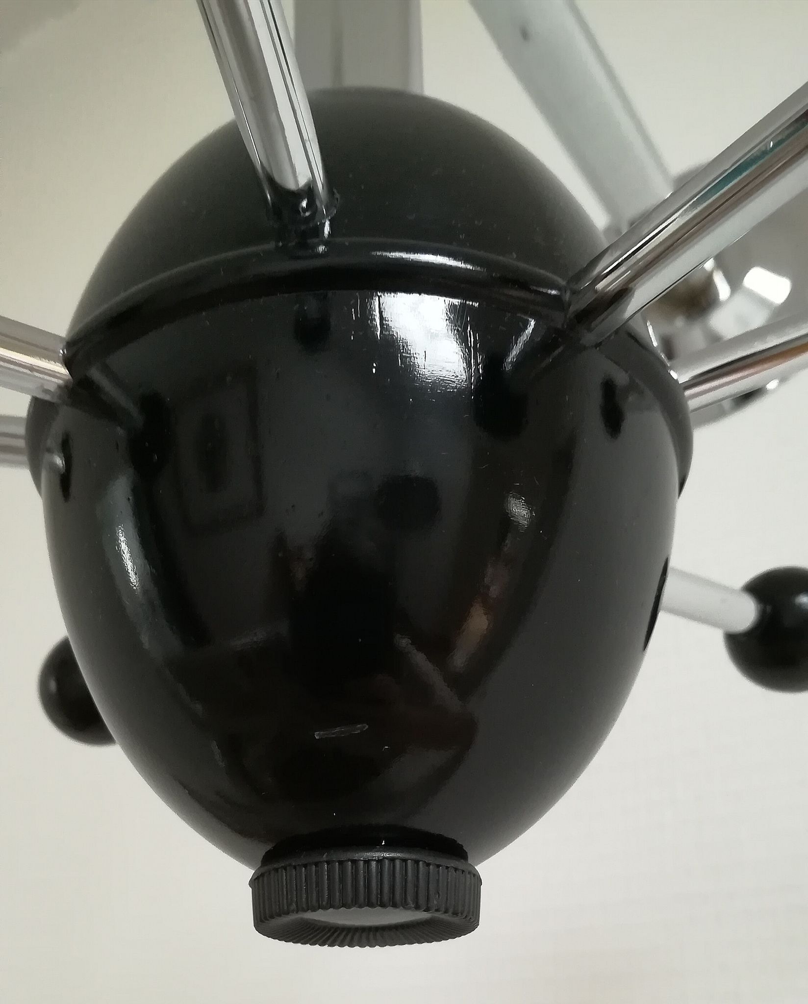 Black Sputnik coat rack and chrome 80s design